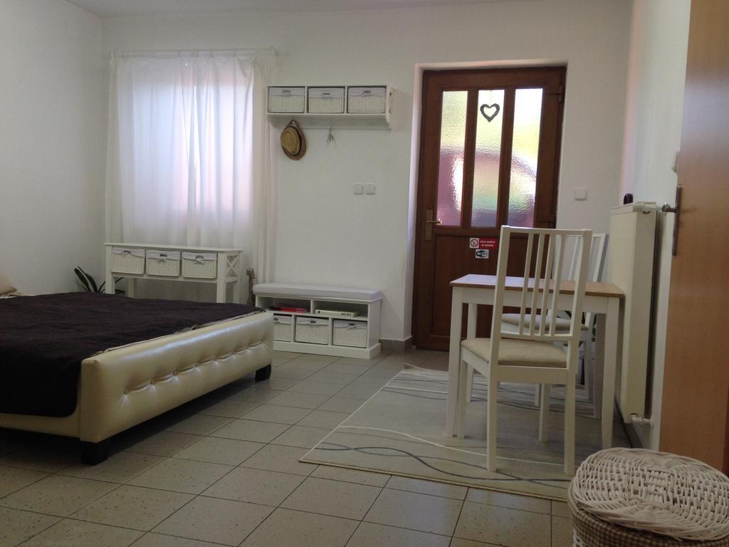 Apartman Kajovアパートメント エクステリア 写真