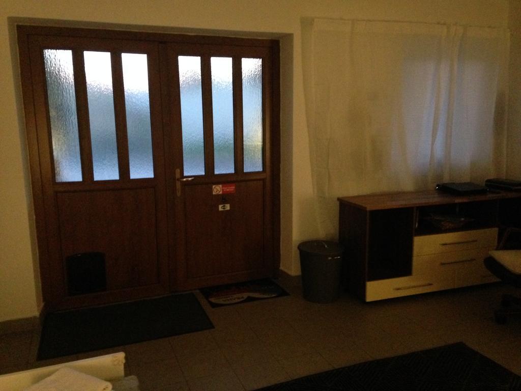 Apartman Kajovアパートメント エクステリア 写真